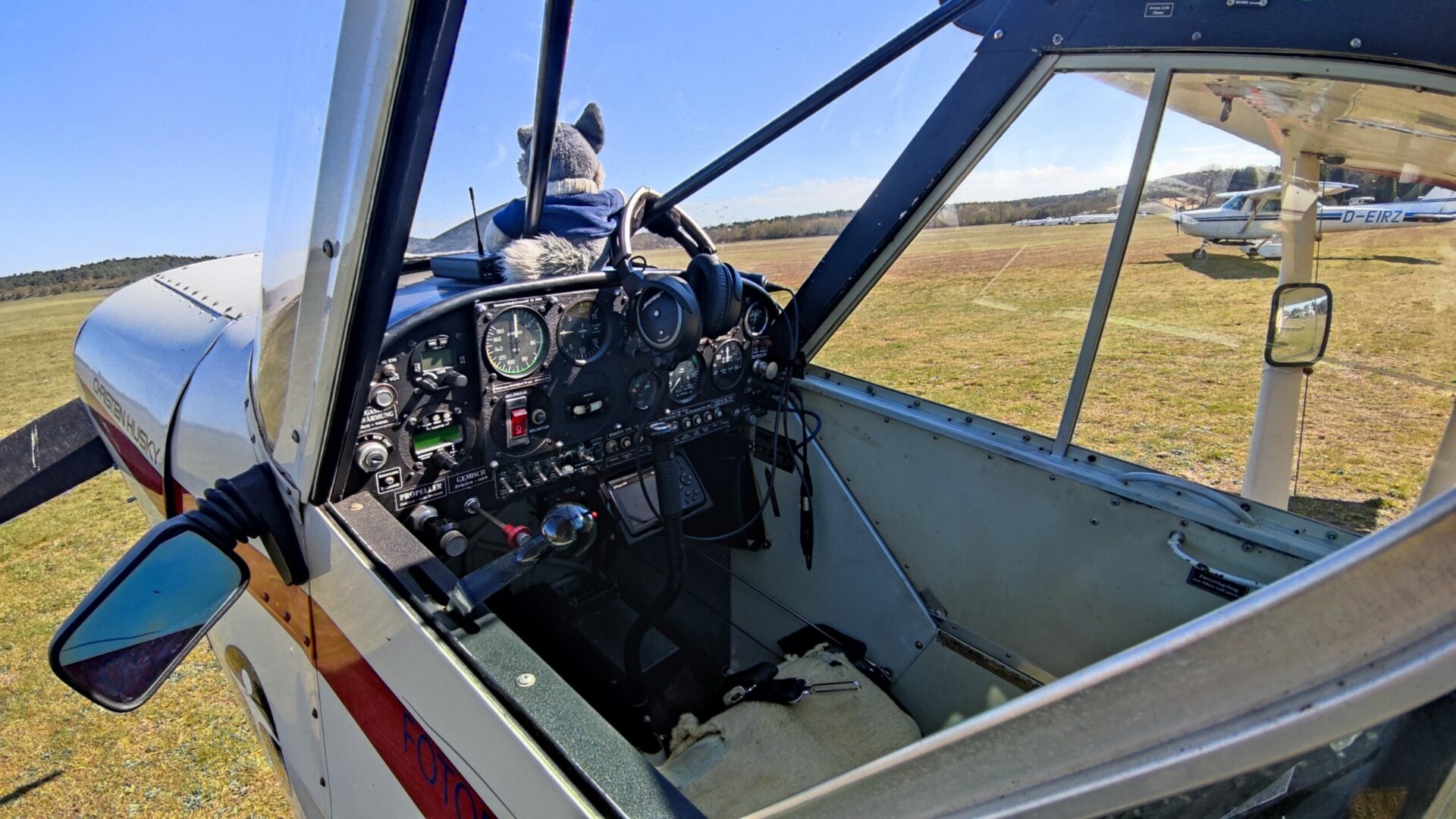 D-ECPB Cockpit